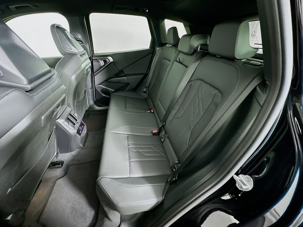 Thumbnail: 2026 BMW X3 - 17