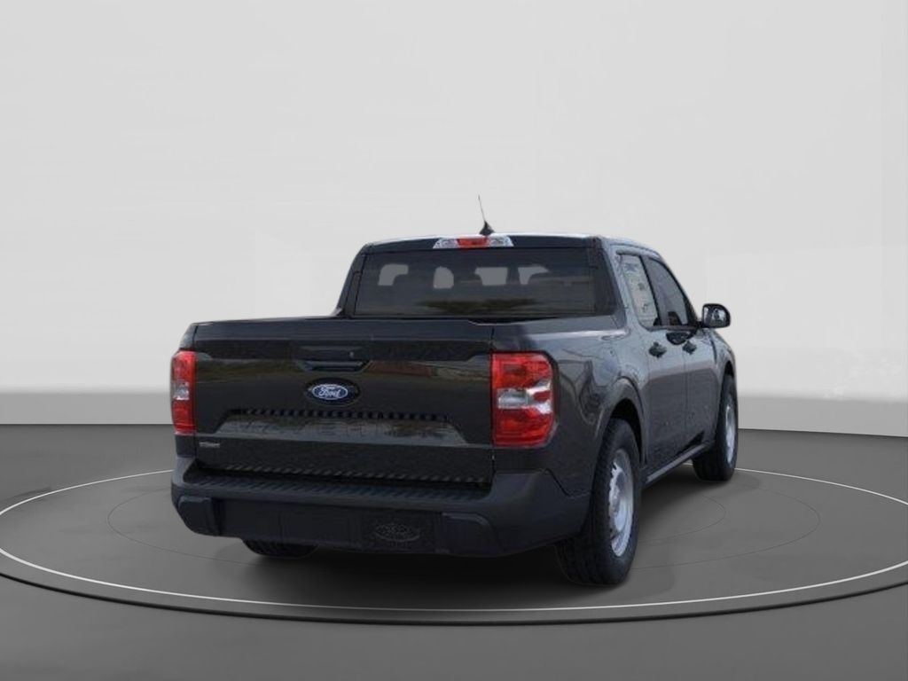 New 2026 Ford Maverick XL 4D Crew Cab