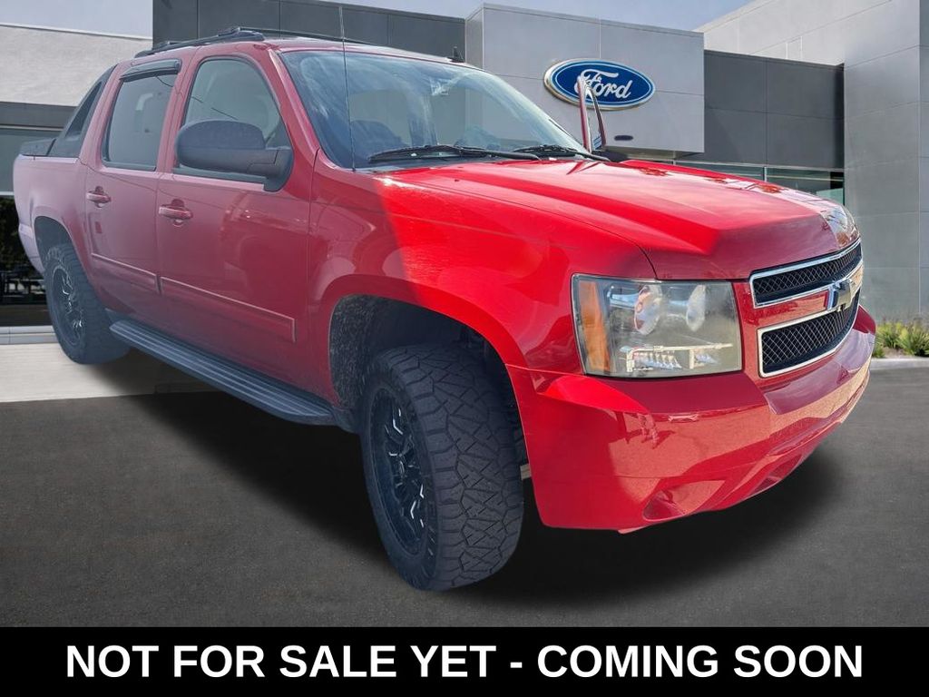 2011 Chevrolet Avalanche LT 4WD