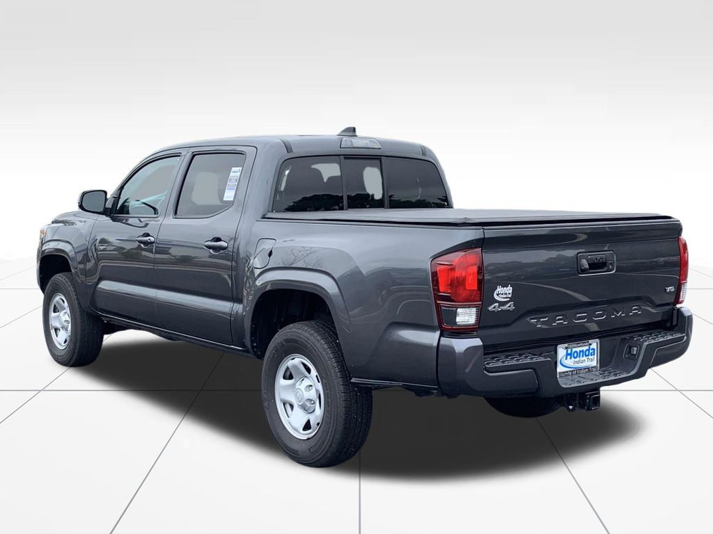 2022 Toyota Tacoma SR 10