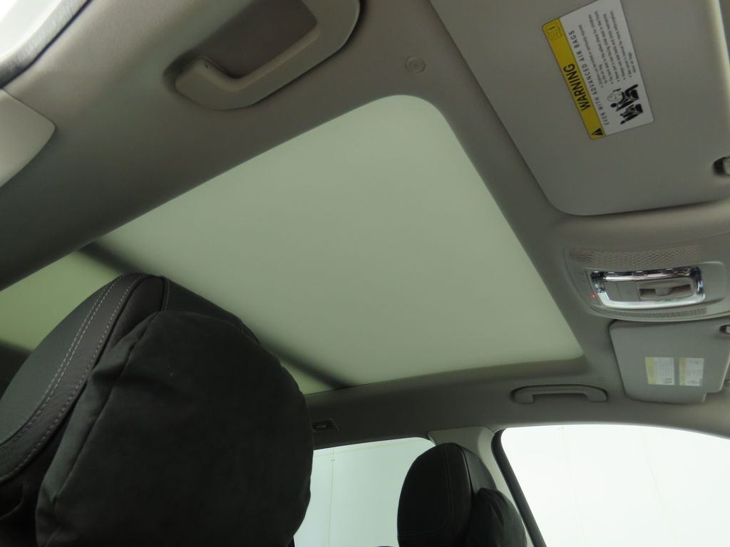 Thumbnail: 2026 Mercedes-Benz GLS - 20