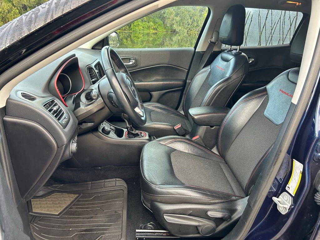 Thumbnail: 2019 Jeep Compass - 14