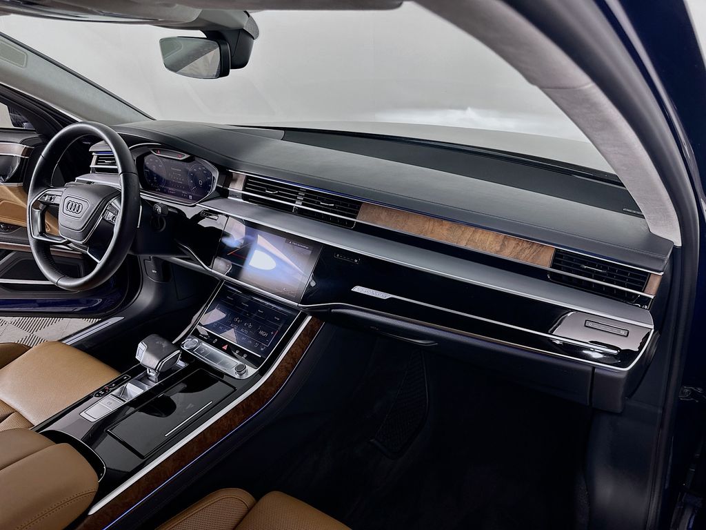 2020 Audi A8 L 27