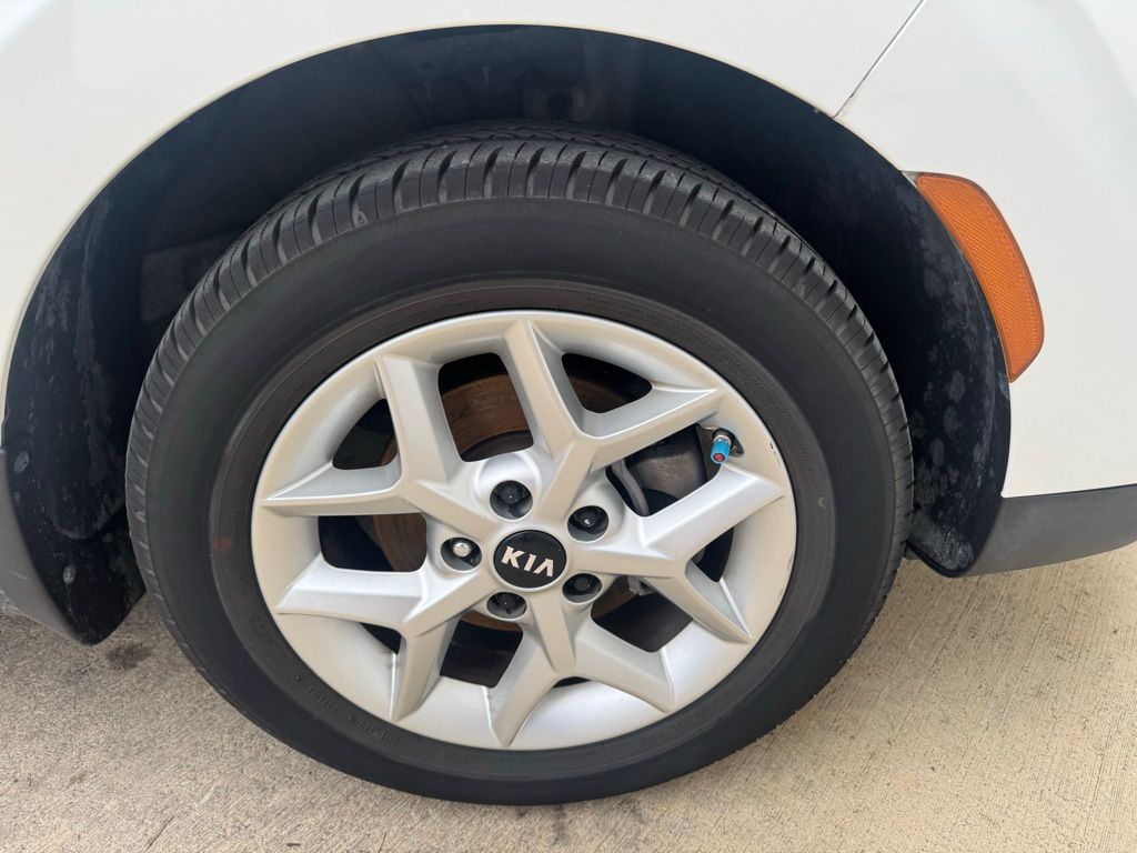 Used Car 2020 Kia Soul  S For Sale Under $12,000 In Georgetown, Texas