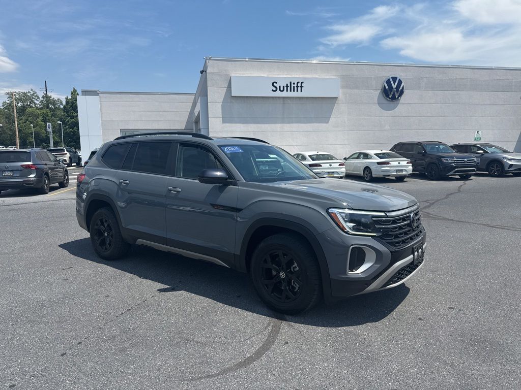 2024 Volkswagen Atlas 2.0T Peak Edition SE w/Technology - 0