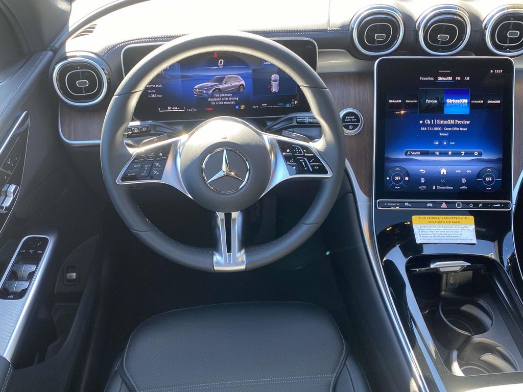 Thumbnail: 2025 Mercedes-Benz GLC - 14