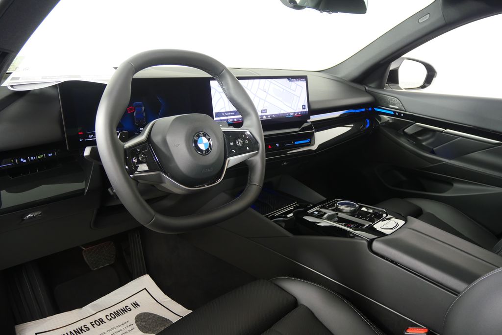 Thumbnail: 2025 BMW 5 Series - 13