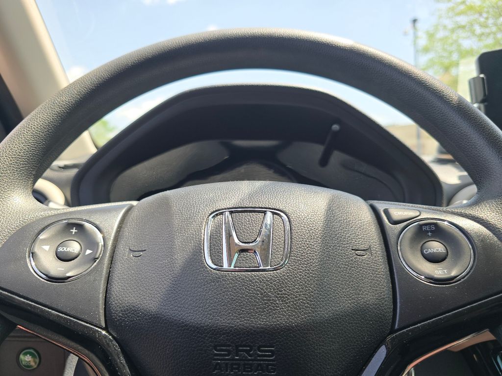Used 2022 Silver Honda LX image 21