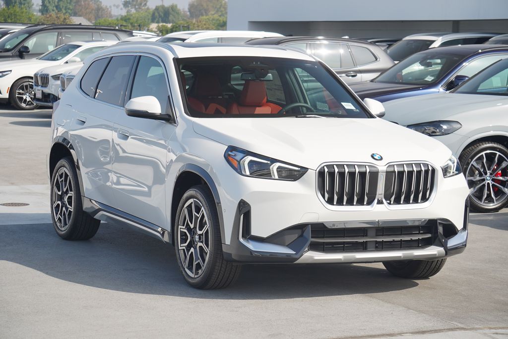 2025 BMW X1 xDrive28i 3