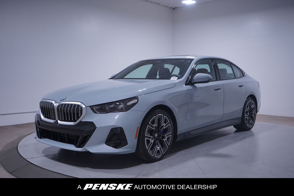 Thumbnail: 2025 BMW 5 Series - 1
