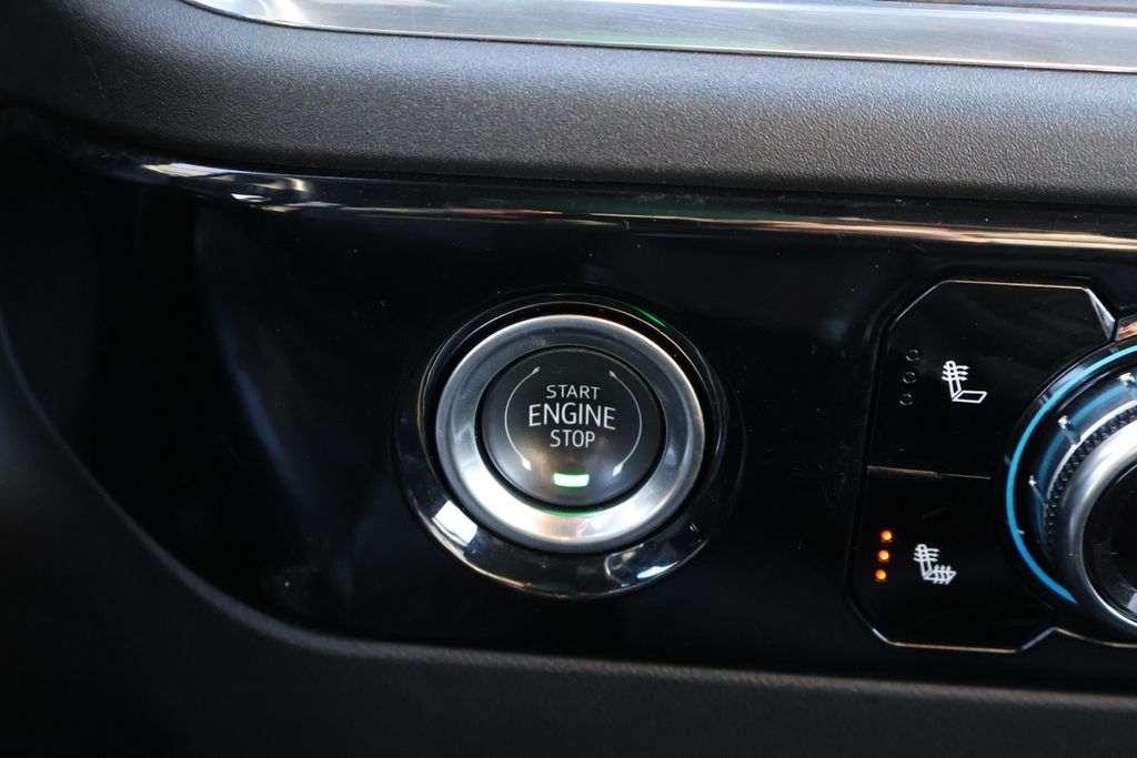 Thumbnail: 2024 GMC Sierra 1500 - 24