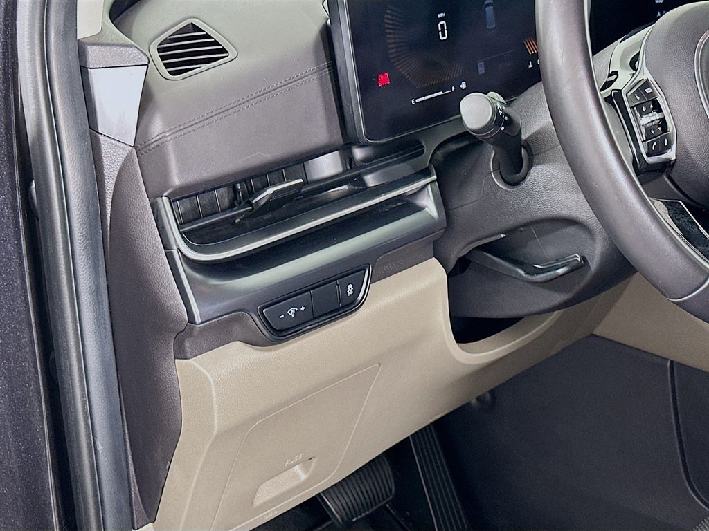 Thumbnail: 2025 Kia Carnival - 10