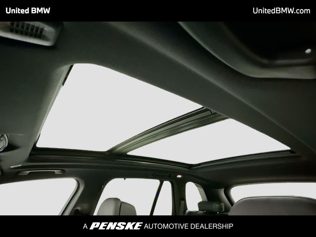 Thumbnail: 2026 BMW X5 - 12