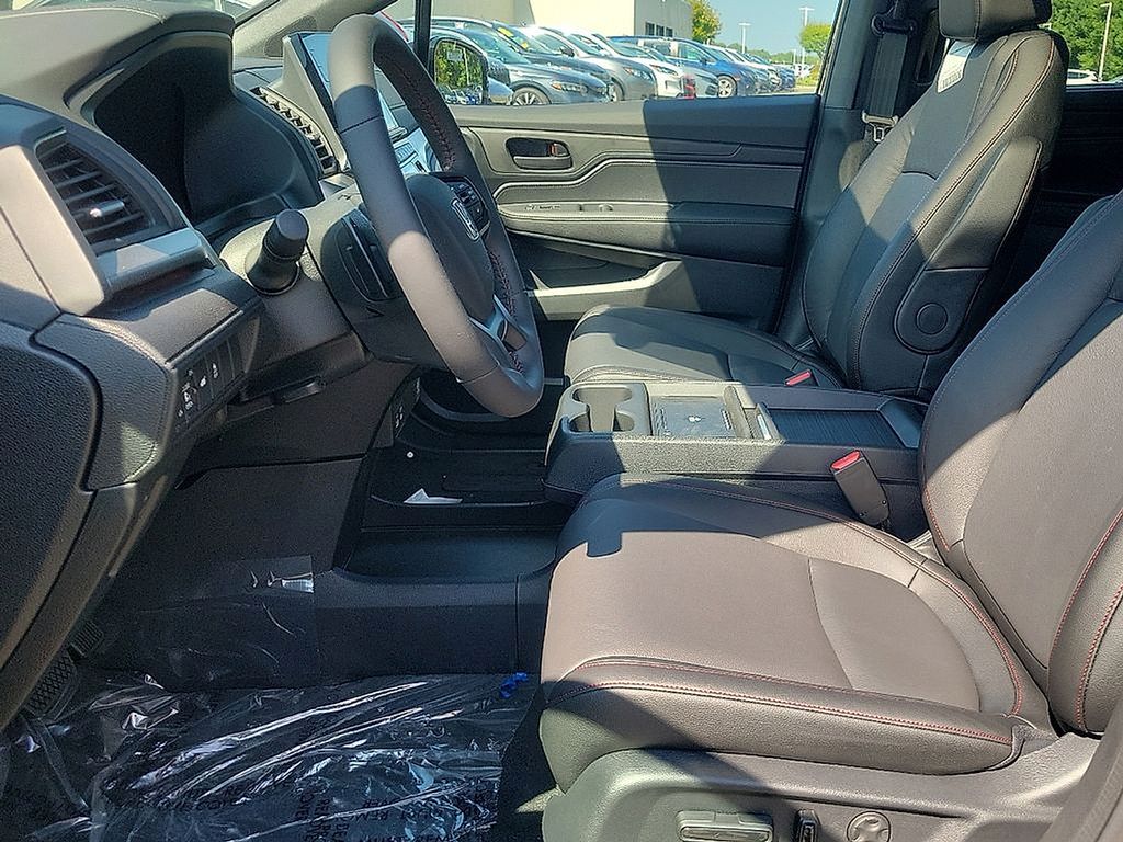 2025 Honda Odyssey Sport 9