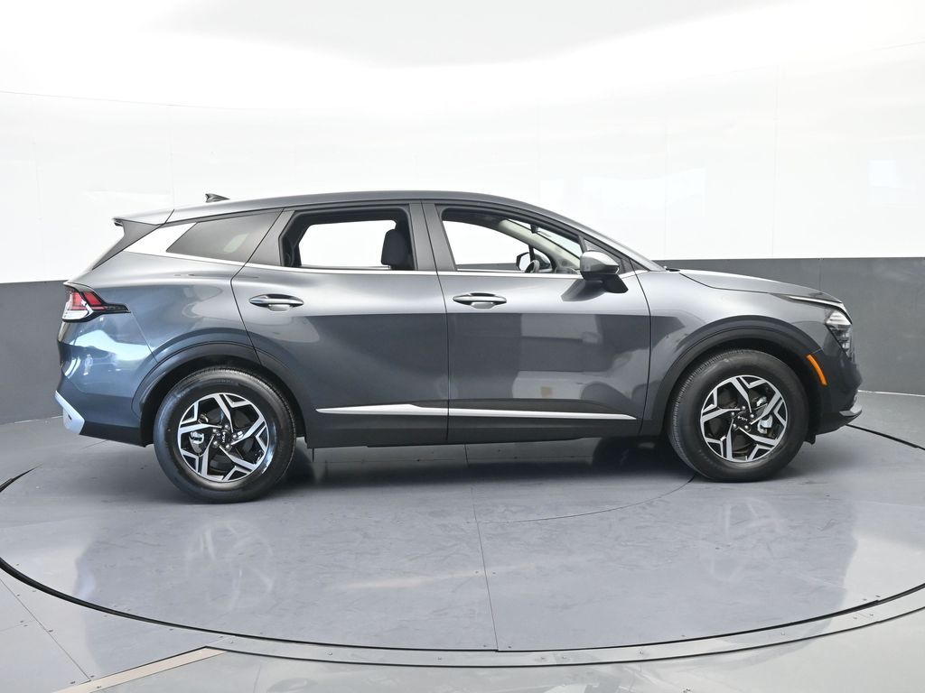 Used 2024 Gravity Gray Kia LX image 7