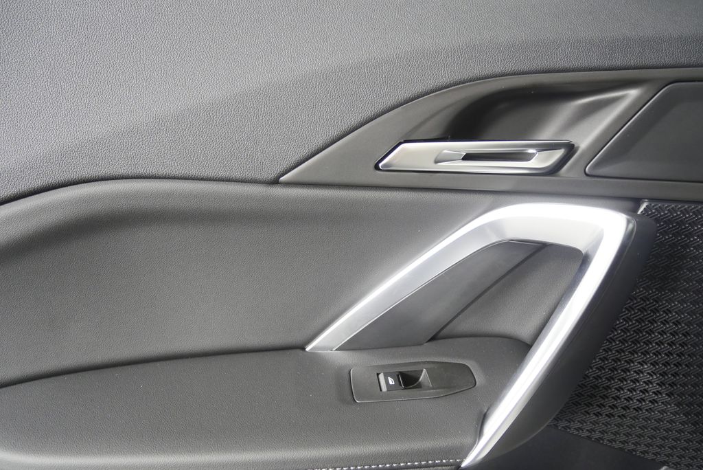 Thumbnail: 2026 BMW X1 - 13