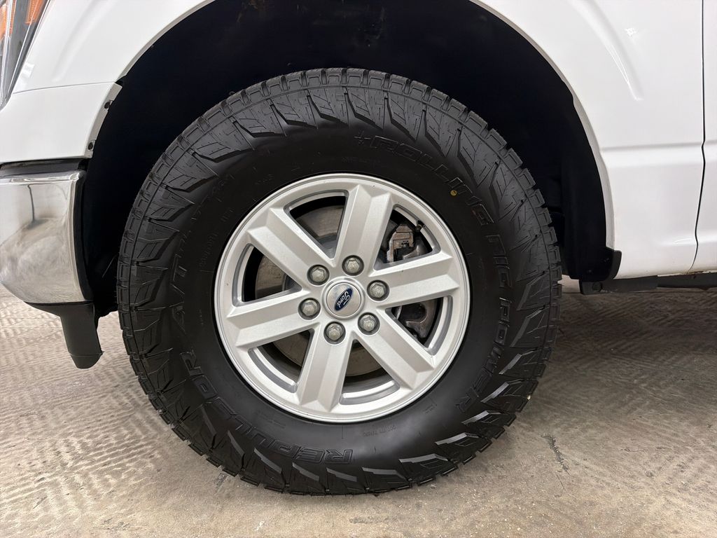 Certified Used 2023  Ford XLT image 13
