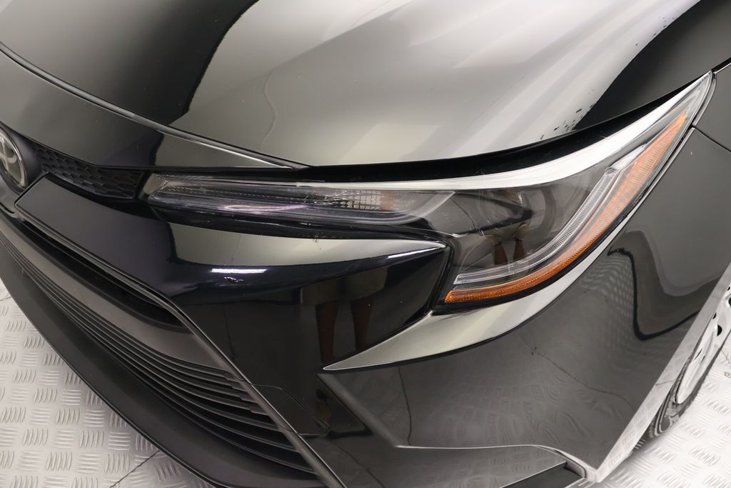 Thumbnail: 2023 Toyota Corolla - 3