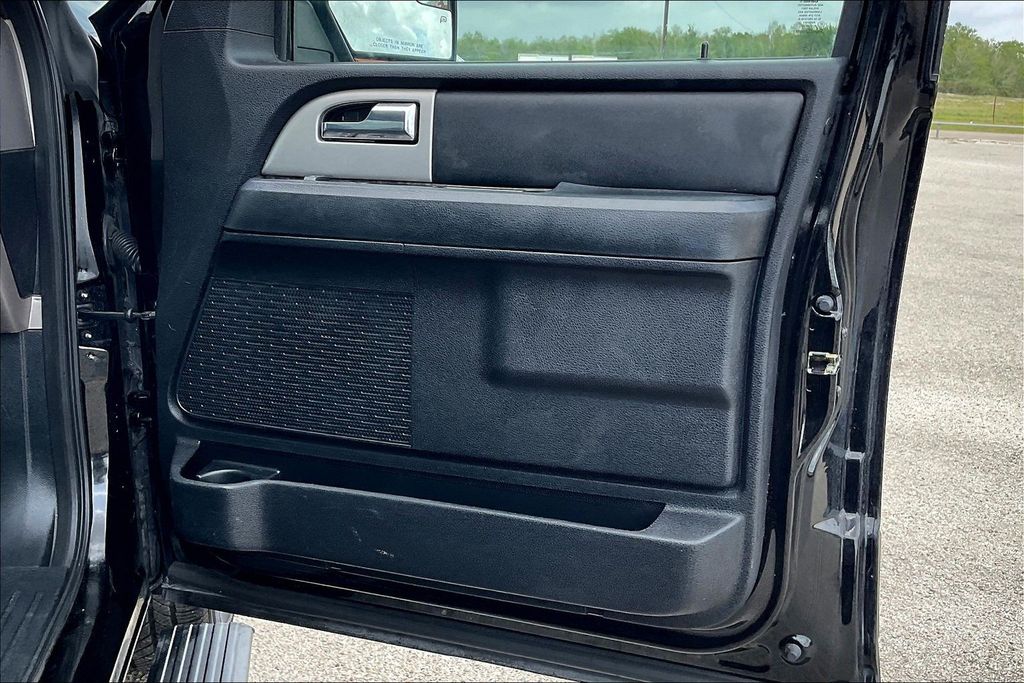 Used 2017 Ford Expedition EL Limited 4D Sport Utility