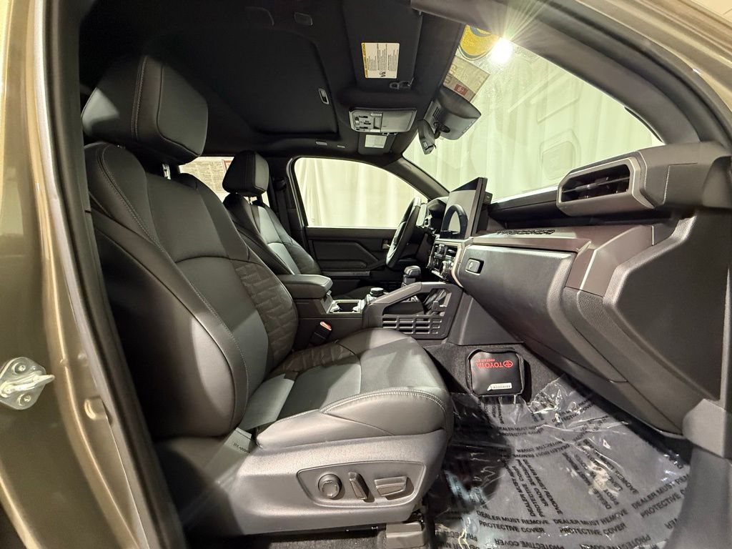 Thumbnail: 2025 Toyota Tacoma - 21