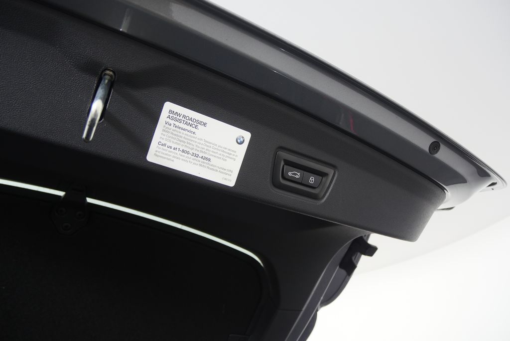 Thumbnail: 2024 BMW i4 - 18