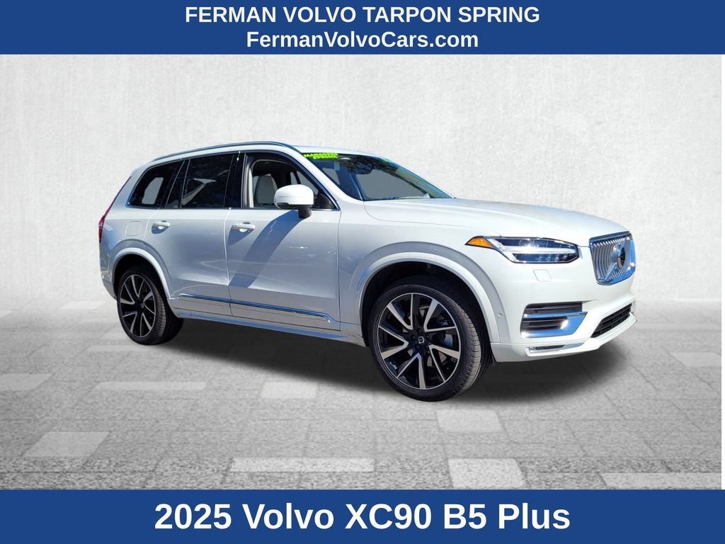 2025 Volvo XC90 B5 Plus Bright Theme AWD