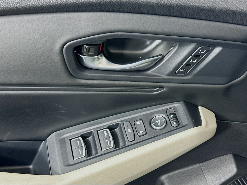 Thumbnail: 2025 Honda Accord - 19