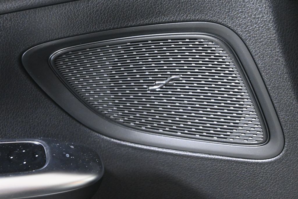 Thumbnail: 2026 Mercedes-Benz C-Class - 26