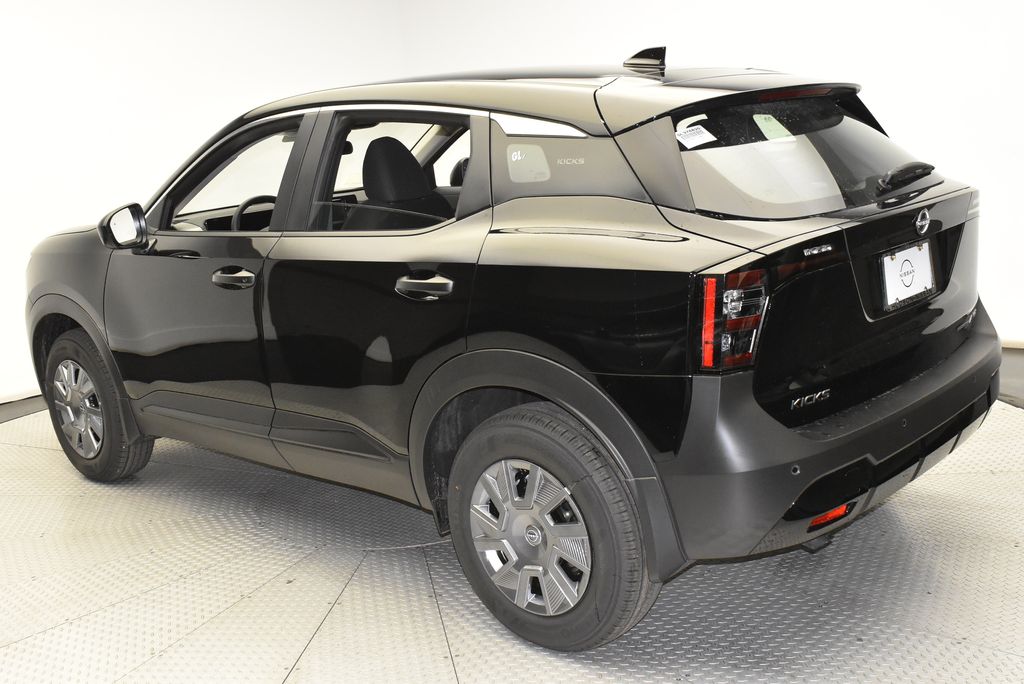 2025 Nissan Kicks S 7