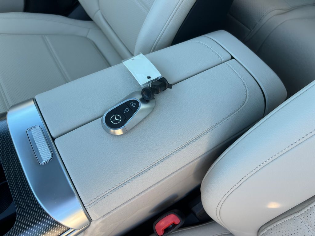 new 2026 Mercedes-Benz GLC car