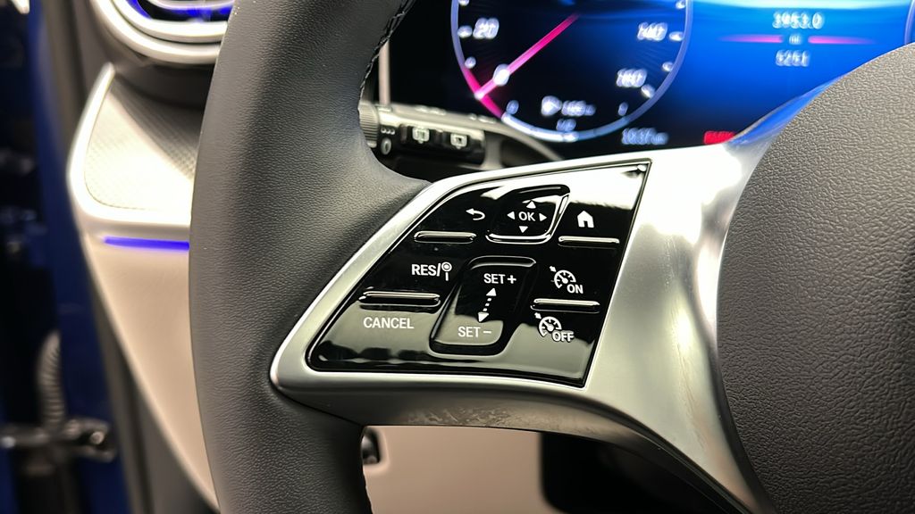 2025 Mercedes-Benz GLC 350 14