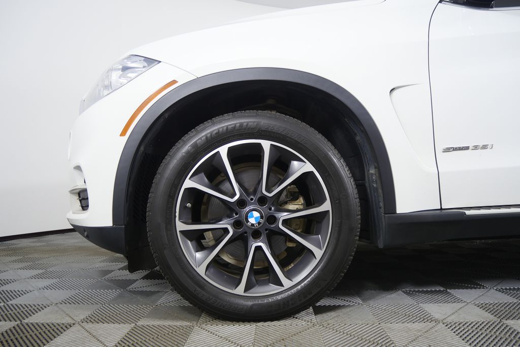 Thumbnail: 2017 BMW X5 - 7