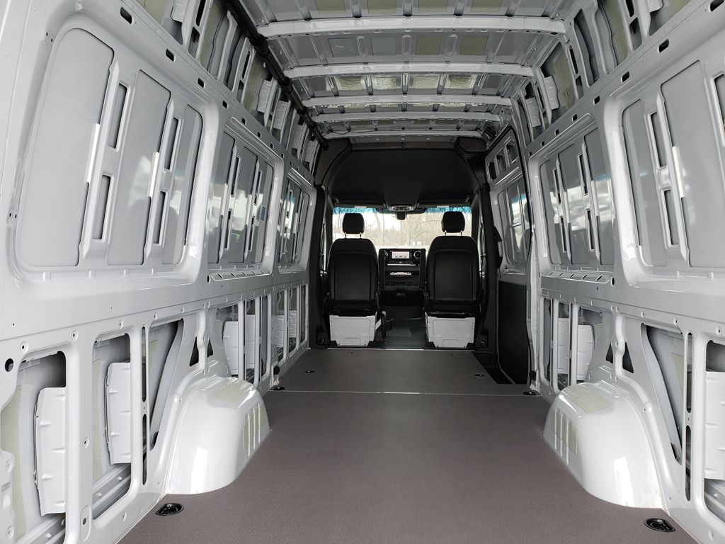 Thumbnail: 2026 Mercedes-Benz Sprinter - 6