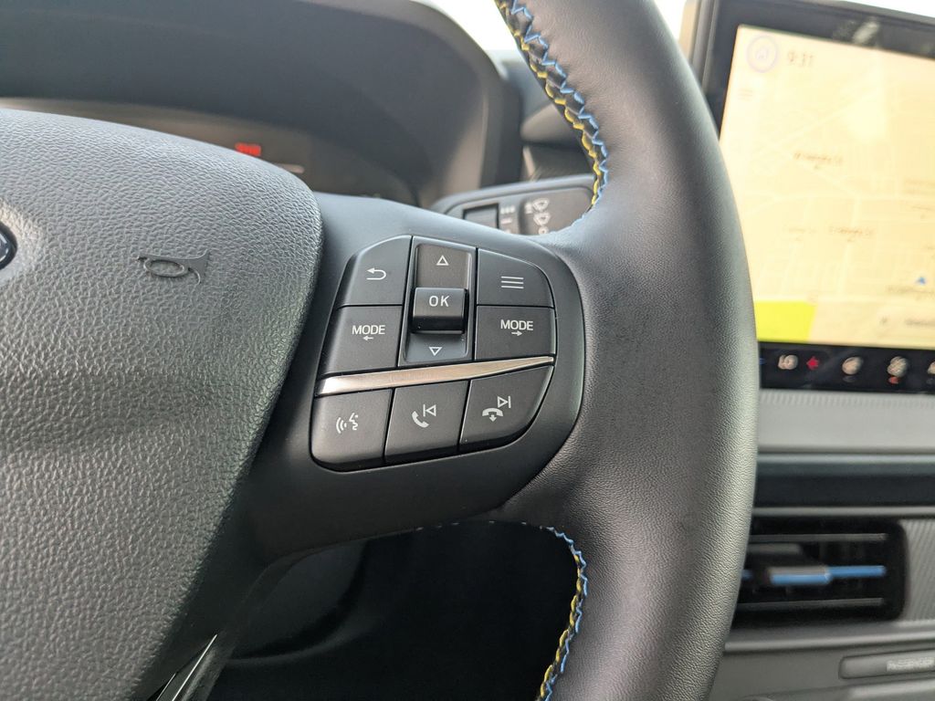 2025 Ford Maverick Lobo