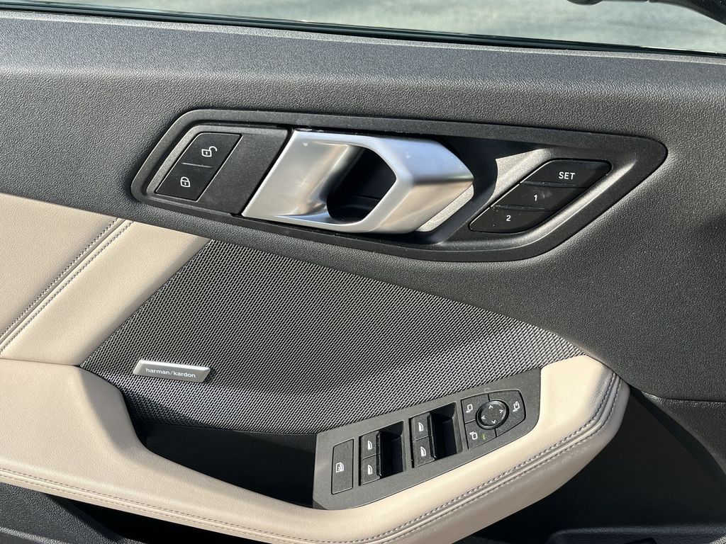 Thumbnail: 2025 BMW 2 Series - 13