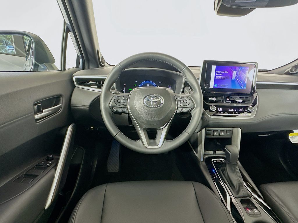 Thumbnail: 2025 Toyota Corolla Cross - 23