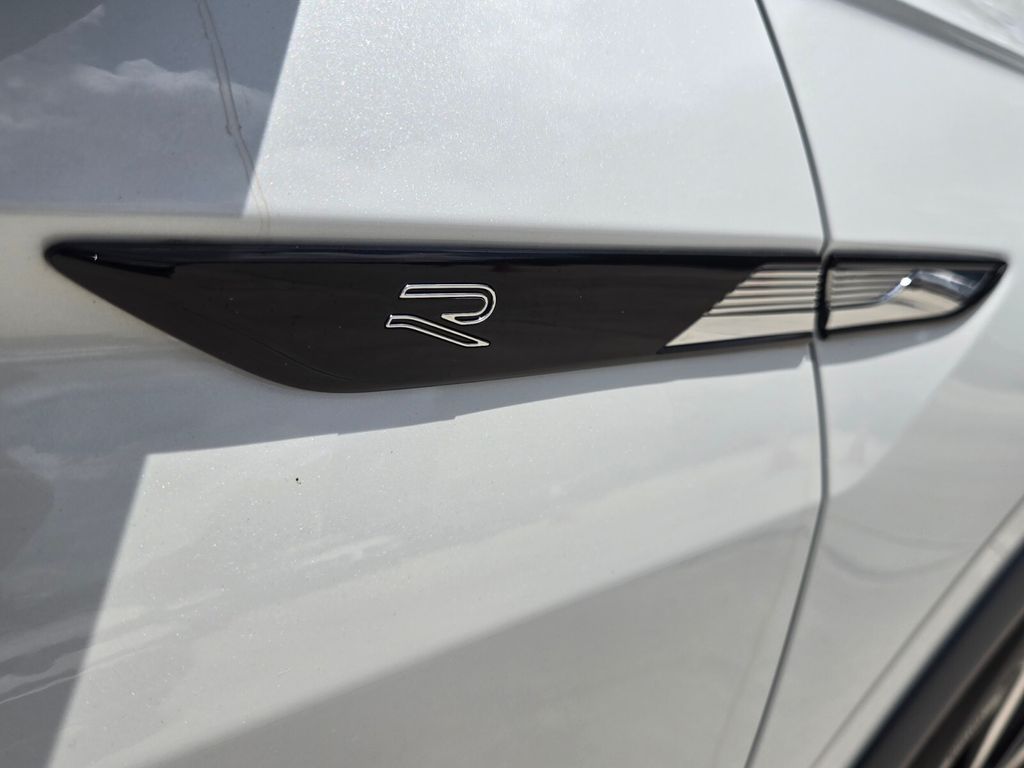 2023 Volkswagen Tiguan - $27,435