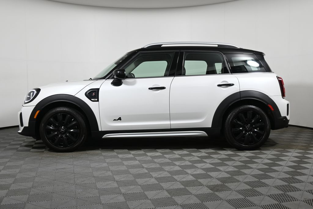 2023 MINI Cooper Countryman Signature 2