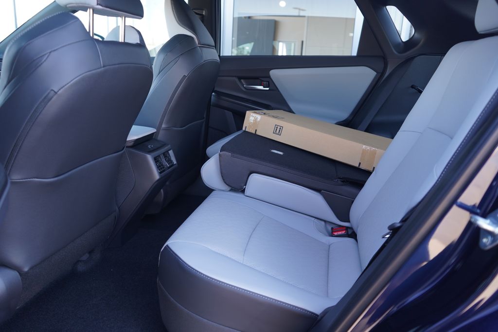 Thumbnail: 2026 Subaru Solterra - 7