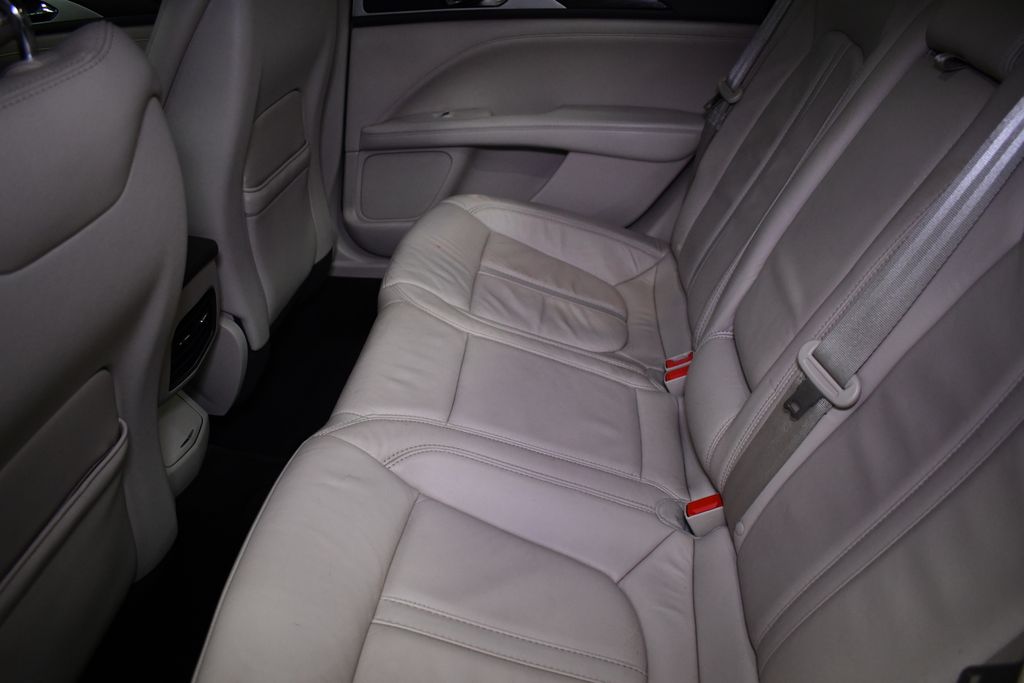 Thumbnail: 2017 Lincoln MKZ - 30