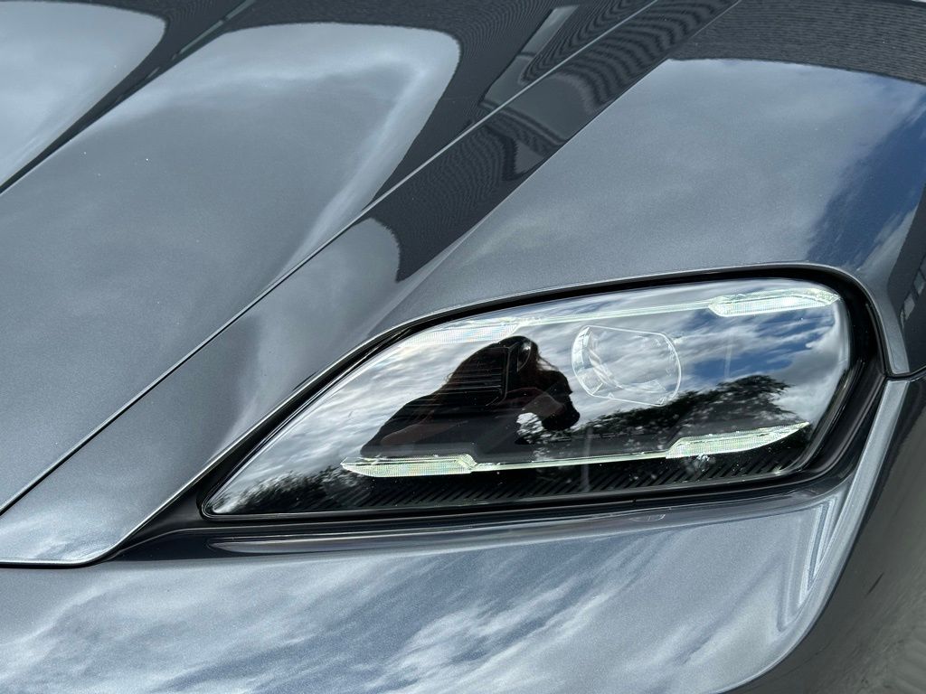 Thumbnail: 2025 Porsche Taycan - 13