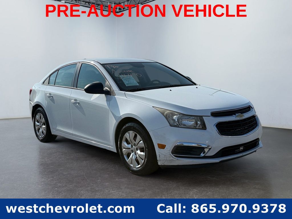 Summit White 2015 Chevrolet Cruze Sedan Front-Wheel Drive 6-Speed Automatic Overdrive