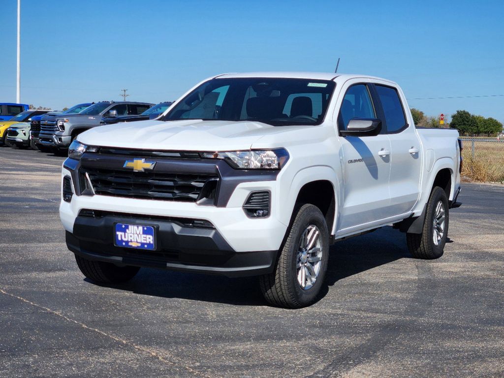 2024 Chevrolet Colorado LT 2