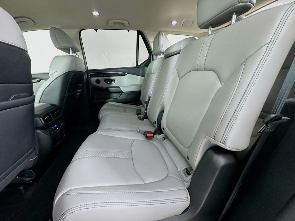 Used Car 2025 Honda Pilot  Ex-l For Sale Under $50,000 In Austin, Texas