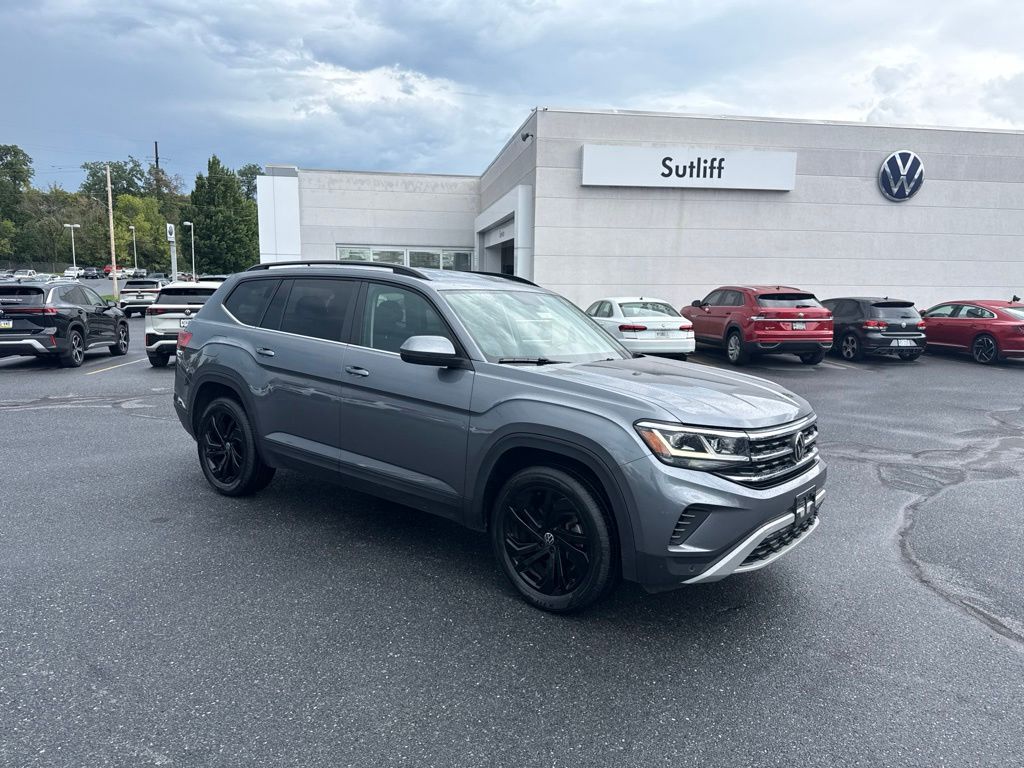 2023 Volkswagen Atlas 2.0T SE w/Technology Gray at Subaru and VW of Moon Township