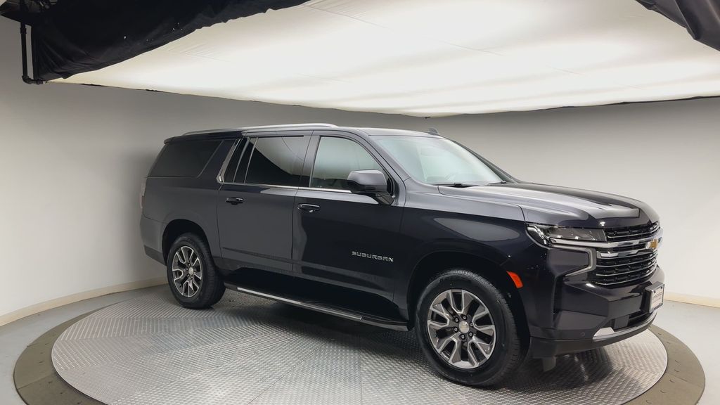 Thumbnail: 2022 Chevrolet Suburban - 8