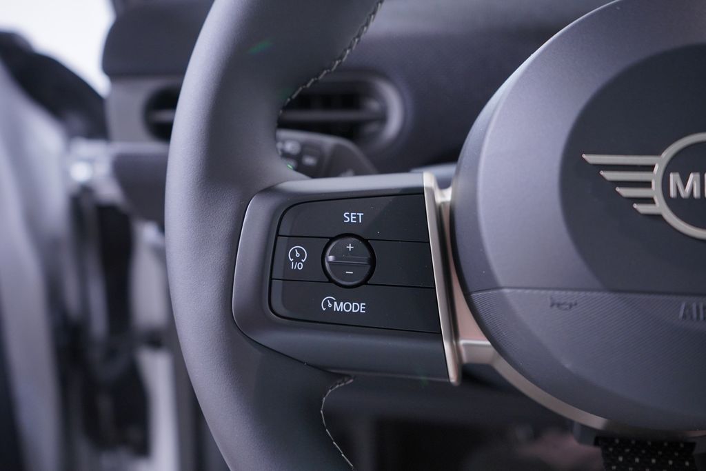 Thumbnail: 2026 MINI Cooper - 15