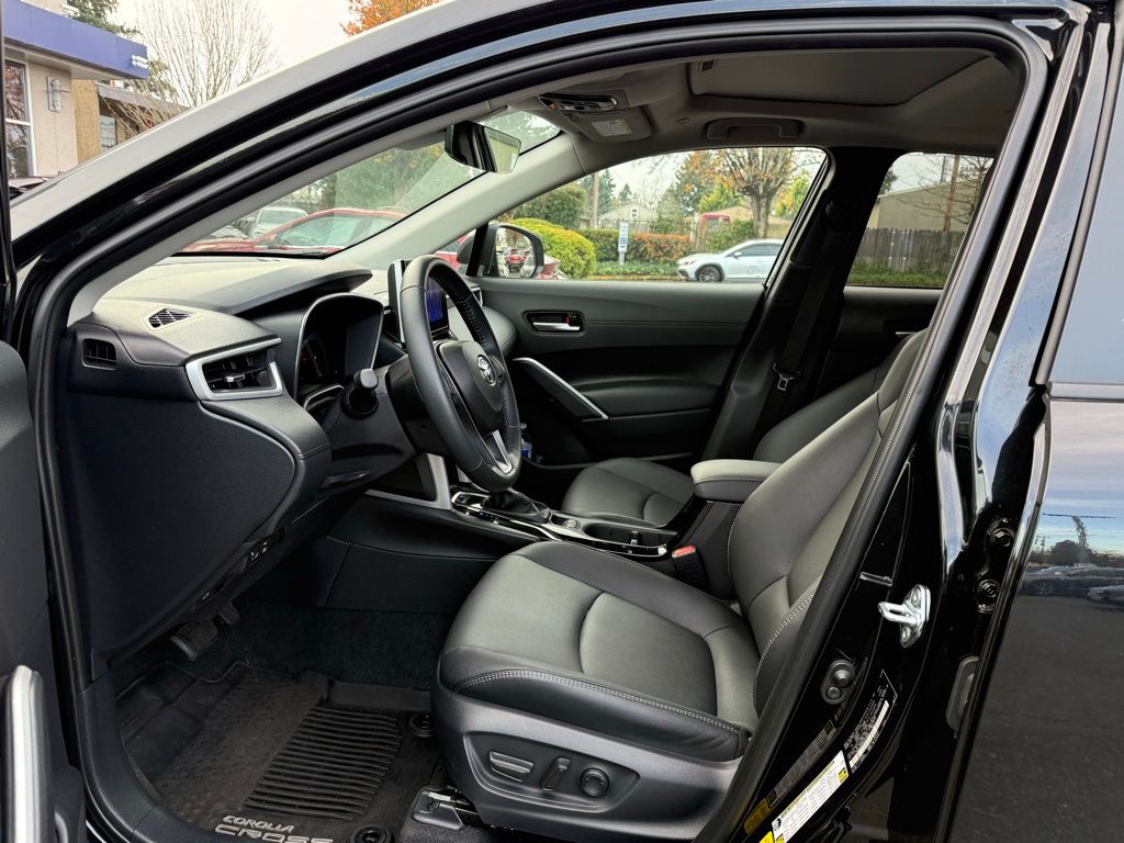 2024 Toyota Corolla Cross XLE
