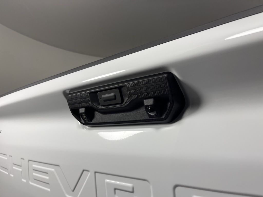 Thumbnail: 2025 Chevrolet Silverado 2500 - 23
