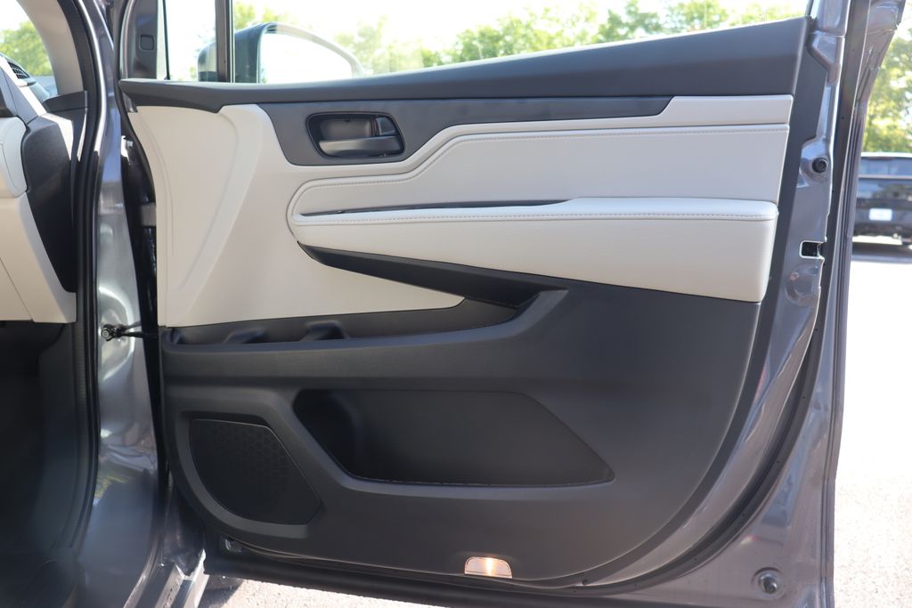 Thumbnail: 2026 Honda Odyssey - 20